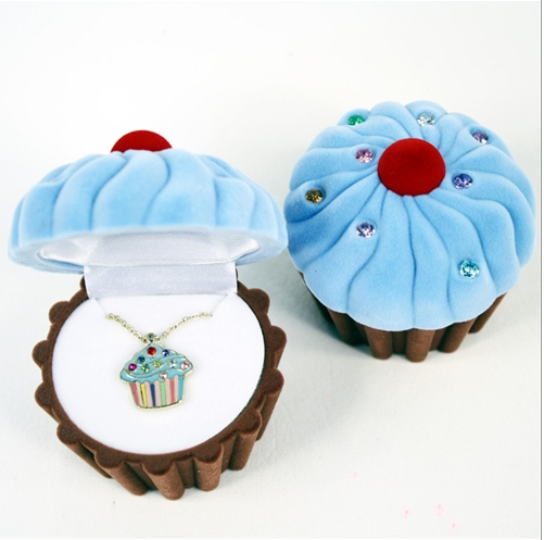 cupcake necklace the zoo factory